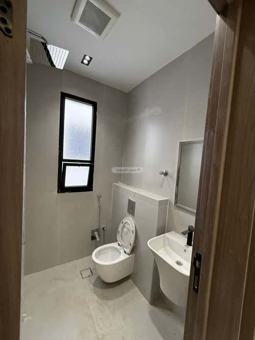 Floor 221 SQM with 5 Bedrooms Ar-Rimal, East Riyadh, Riyadh