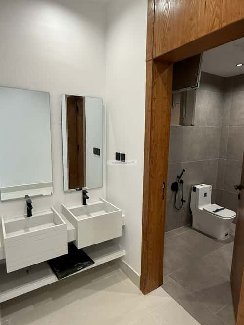 شقة 4 غرف في الجنادرية