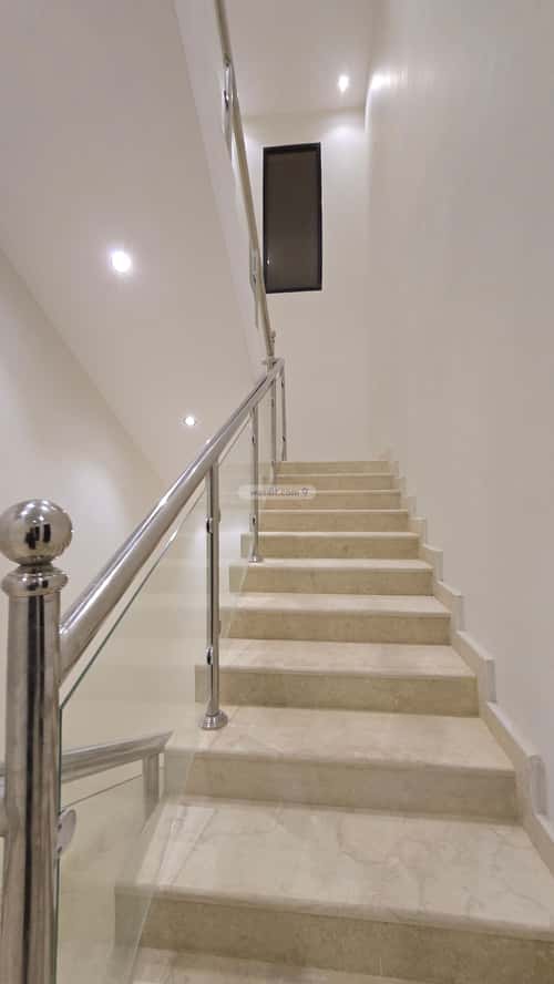 Floor 246 SQM with 9 Bedrooms Ohod, South Riyadh, Riyadh