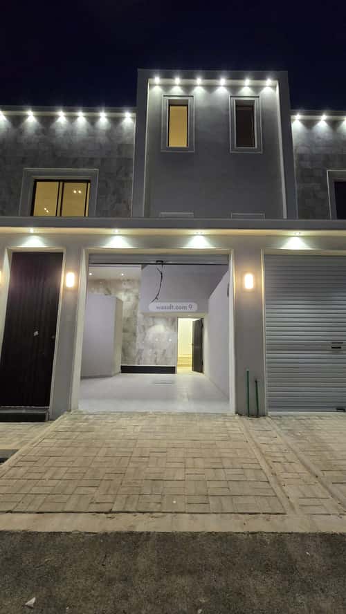 Floor 246 SQM with 9 Bedrooms Ohod, South Riyadh, Riyadh