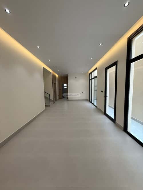 Apartment with 5 Bedrooms Al-Janadriyah, East Riyadh, Riyadh