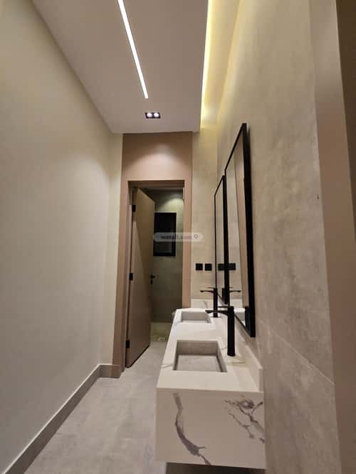 Floor 246 SQM with 9 Bedrooms Ohod, South Riyadh, Riyadh