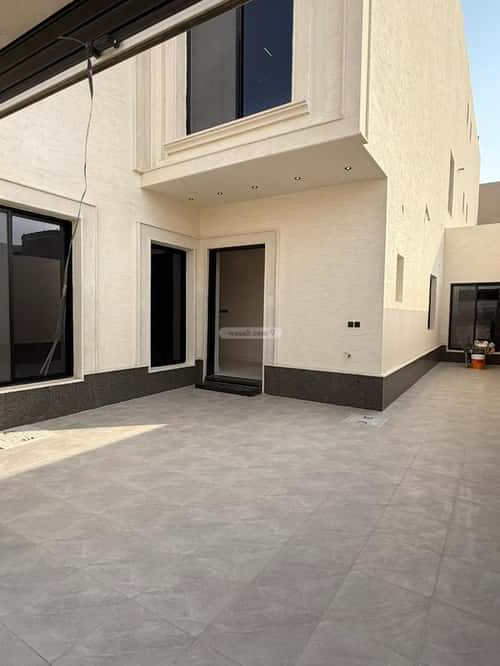 Floor 230.72 SQM with 6 Bedrooms Al-Janadriyah, East Riyadh, Riyadh