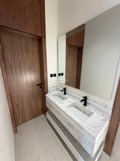 Floor 188 SQM with 5 Bedrooms Al Wasam, East Riyadh, Riyadh