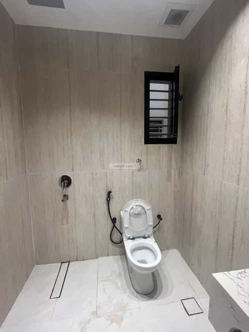 Apartment with 5 Bedrooms Ar Rawdah, Abu Arish - 'Abu Earish