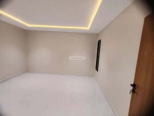 فيلا 300 متر مربع شمالية على شارع 15م العارض، شمال الرياض، الرياض