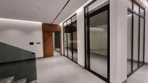 فيلا 255 متر مربع شرقية على شارع 18م النرجس، شمال الرياض، الرياض