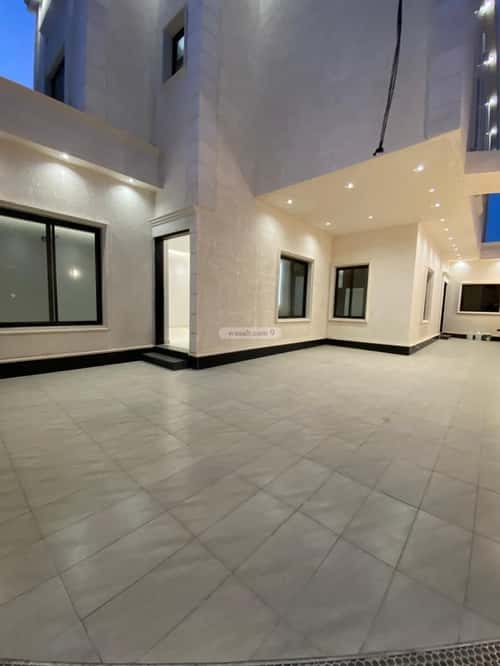 6 bedroom villa in Al Janadriyah