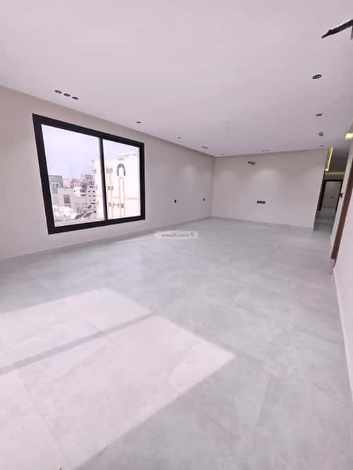 5 bedroom apartment in Al Salamah