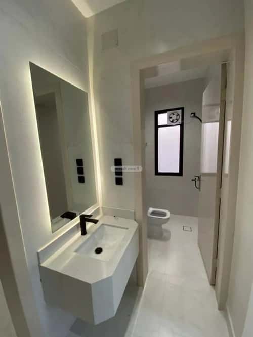 شقة ب 7 غرف المعلاة، أحد رفيدة