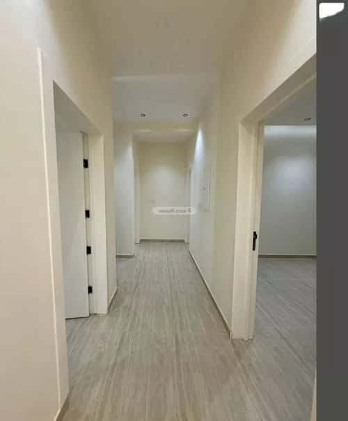 Floor 166 SQM with 5 bedrooms بدر، جنوب الرياض، الرياض