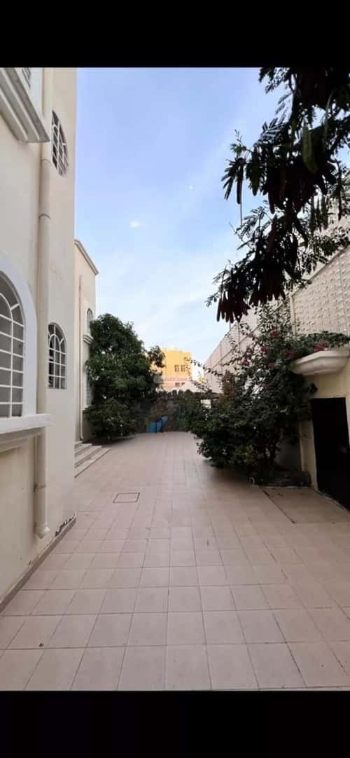 Villa 816 SQM Al-Hilqah Al-Sharqiyah, Alttayif