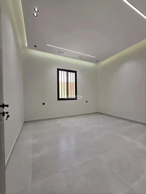 Floor 187 SQM with 6 Bedrooms Al Maamoura, Khamis Mushait
