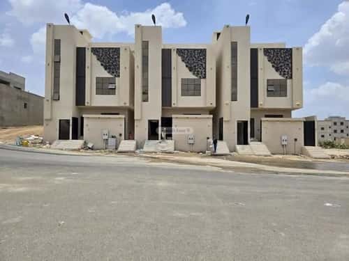 Floor 187 SQM with 6 Bedrooms Al Maamoura, Khamis Mushait