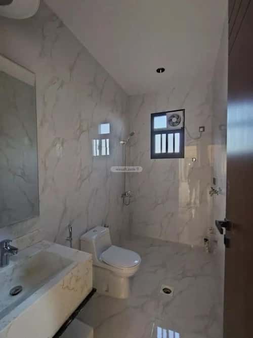Floor 223 SQM with 6 bedrooms النور، خميس مشيط