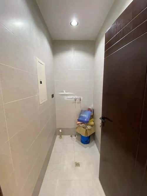 شقة ب 6 غرف اليرموك، خميس مشيط