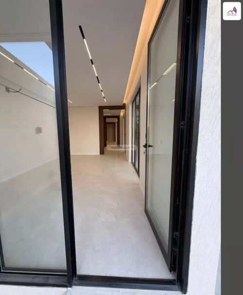 Apartment with 6 Bedrooms Al-Janadriyah, East Riyadh, Riyadh