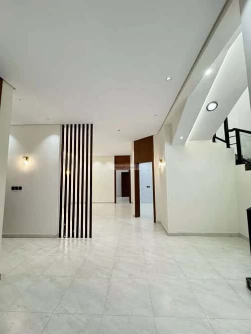 Floor 295 SQM with 7 bedrooms الزهور، أبها