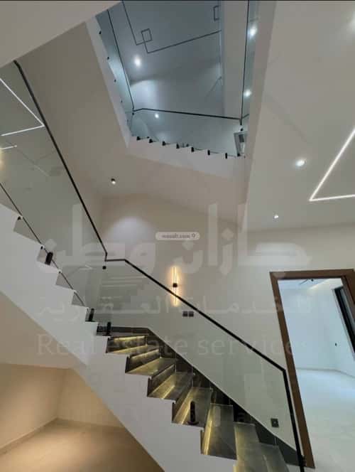 Villa 341 SQM facing West on 18m width street السويس 1، جازان