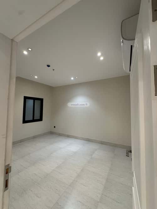 Apartment with 4 bedrooms الحمراء، الخبر