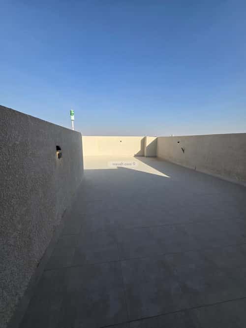 8 bedroom villa in Al Mahdiyyah