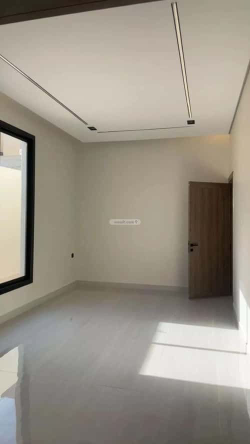 Floor 176 SQM with 5 Bedrooms Al-Janadriyah, East Riyadh, Riyadh