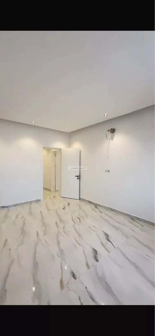 Villa 211 SQM facing North on 18m width street اللؤلؤ، الخبر