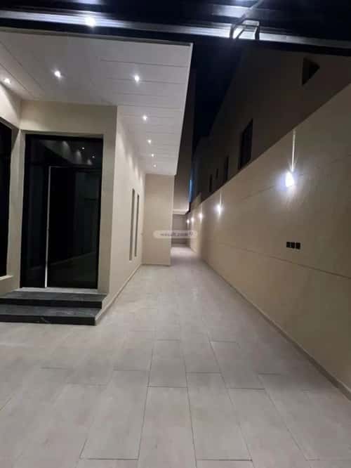 فيلا 240 متر مربع شرقية على شارع 15م الرمال، شرق الرياض، الرياض