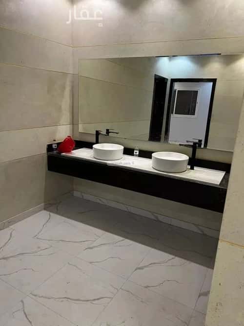 Villa 336 SQM Facing North with 8 Bedrooms Al-Muanisiyah, East Riyadh, Riyadh