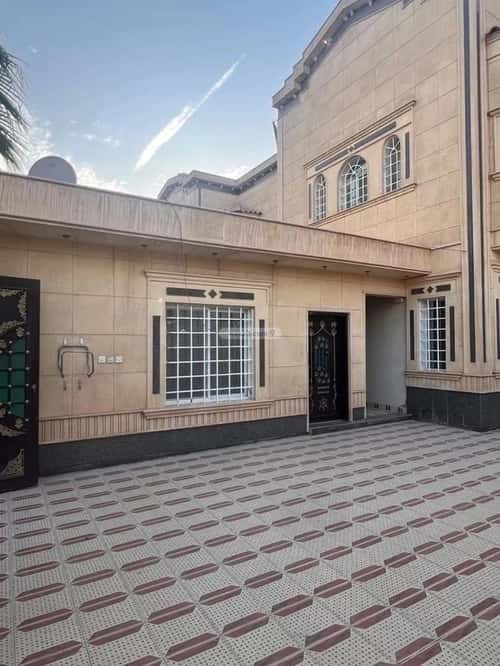 فيلا 360 متر مربع جنوبية على شارع 15م قرطبة، شرق الرياض، الرياض