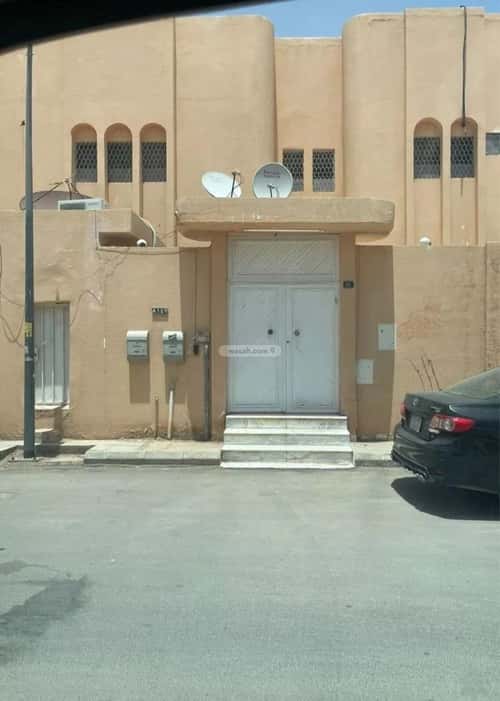 Villa 500 SQM Facing West on 12m Width Street King Fahd, North Riyadh, Riyadh