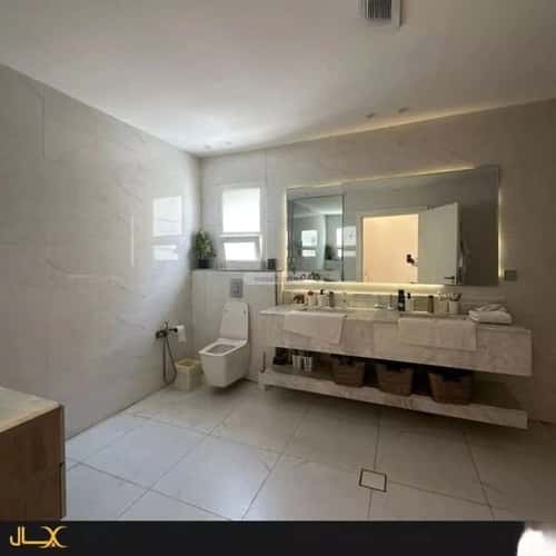 Villa 420 SQM Facing South with 5 Bedrooms Al-Muanisiyah, East Riyadh, Riyadh