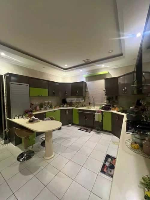 فيلا 420 متر مربع جنوبية على شارع 15م النرجس، شمال الرياض، الرياض