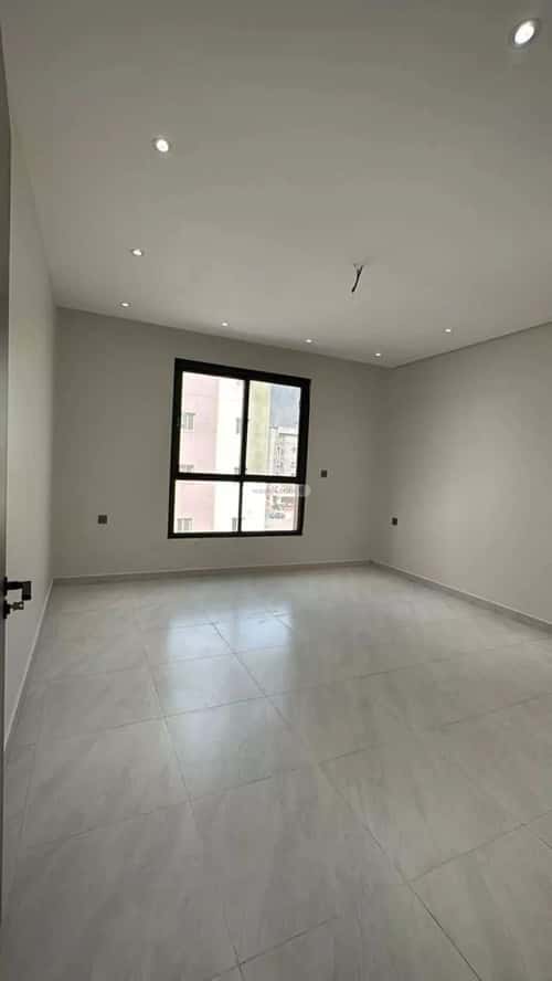Apartment with 4 Bedrooms Al Rayaan, East Jeddah, Jeddah
