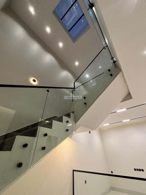 فيلا 338 متر مربع شرقية على شارع 20م المهدية، غرب الرياض، الرياض