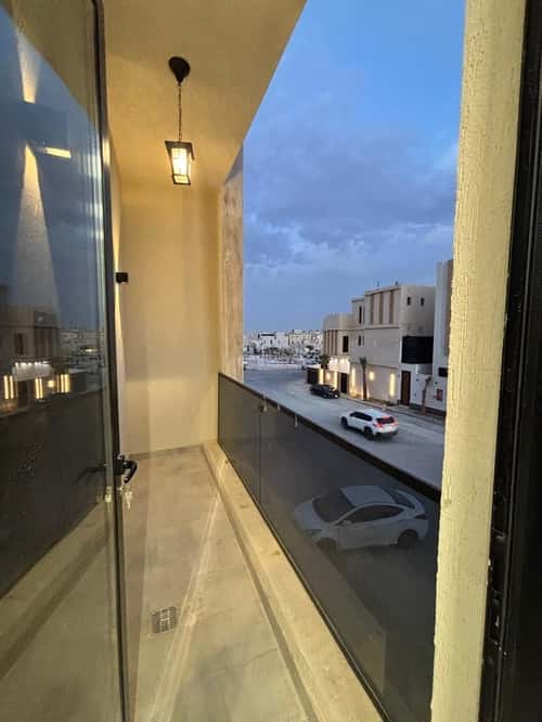 فيلا 338 متر مربع شرقية على شارع 20م المهدية، غرب الرياض، الرياض