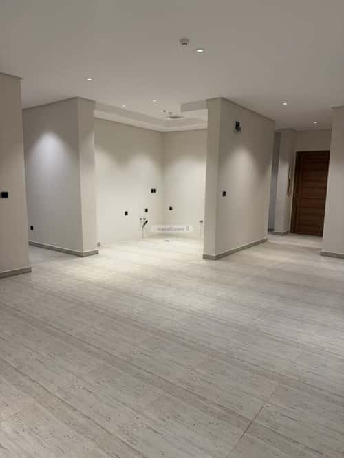 Apartment with 3 Bedrooms Irqah, West Riyadh, Riyadh