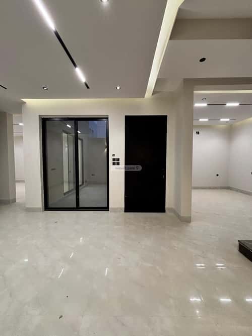 5 bedroom villa in Al Mahdiyyah