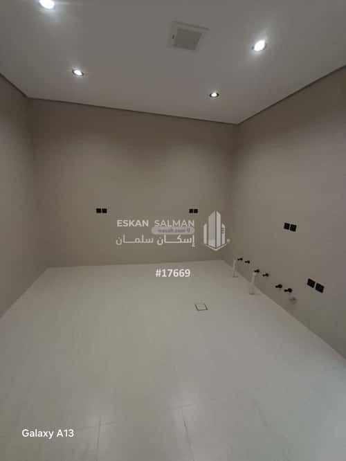 دور 163 متر مربع ب 5 غرف السعادة، شرق الرياض، الرياض