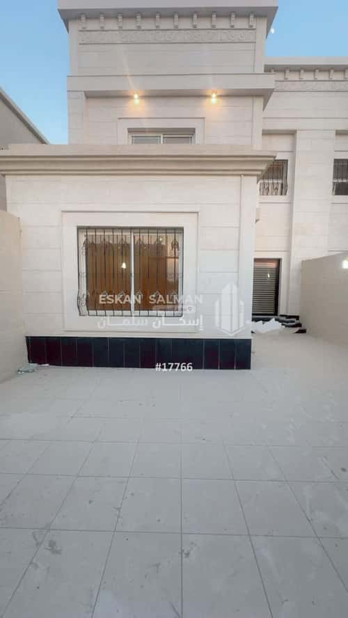 فيلا 292 متر مربع غربية على شارع 20م الفرسان، الدمام