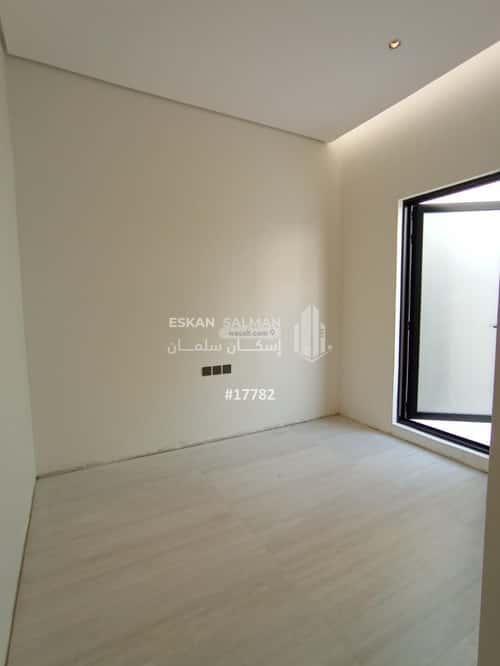 دور 318 متر مربع ب 5 غرف الحمراء، شرق الرياض، الرياض