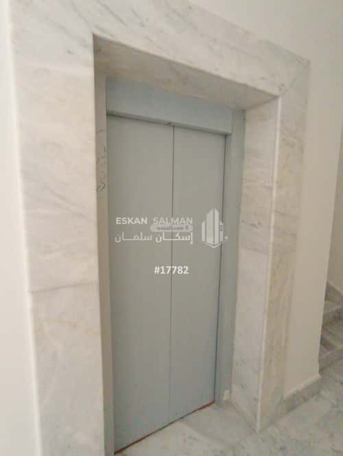 دور 318 متر مربع ب 5 غرف الحمراء، شرق الرياض، الرياض