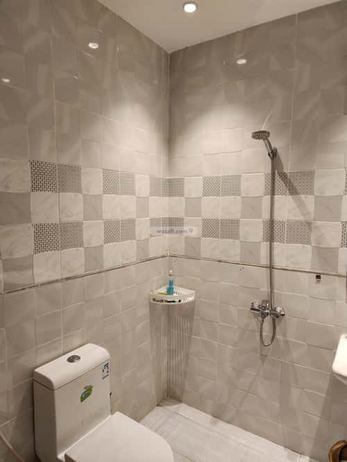 Floor 88 SQM with 3 Bedrooms Mraykh, East Jeddah, Jeddah