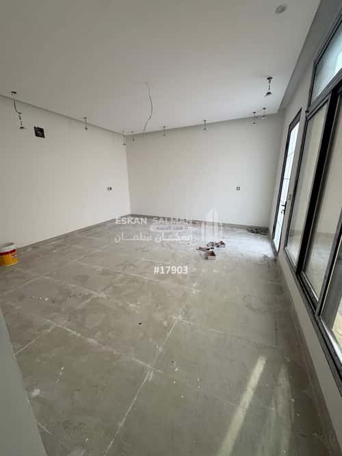 فيلا 414 متر مربع جنوبية على شارع 40م الأمواج، الخبر