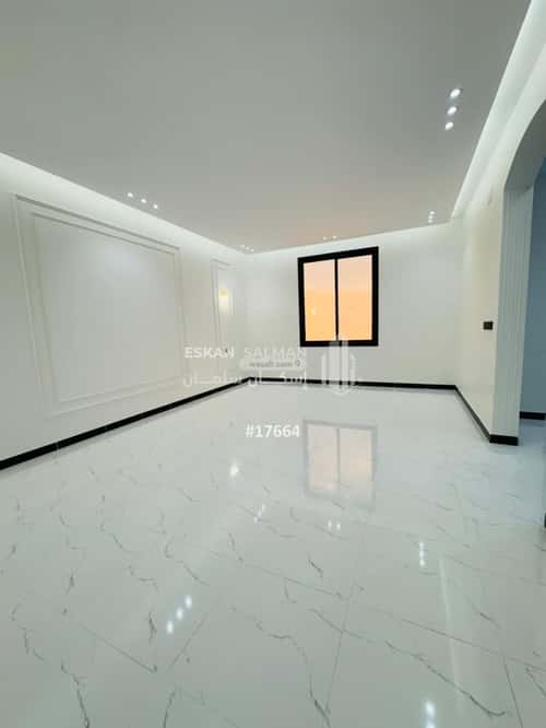 فيلا 407 متر مربع شرقية على شارع 12م ريحه، الطائف