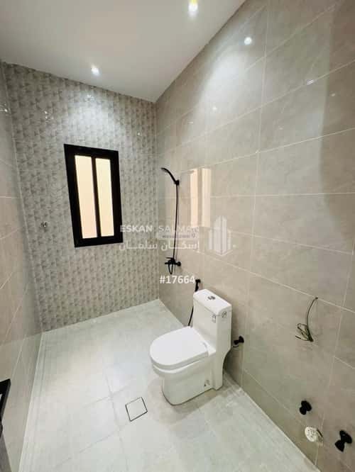 فيلا 407 متر مربع شرقية على شارع 12م ريحه، الطائف