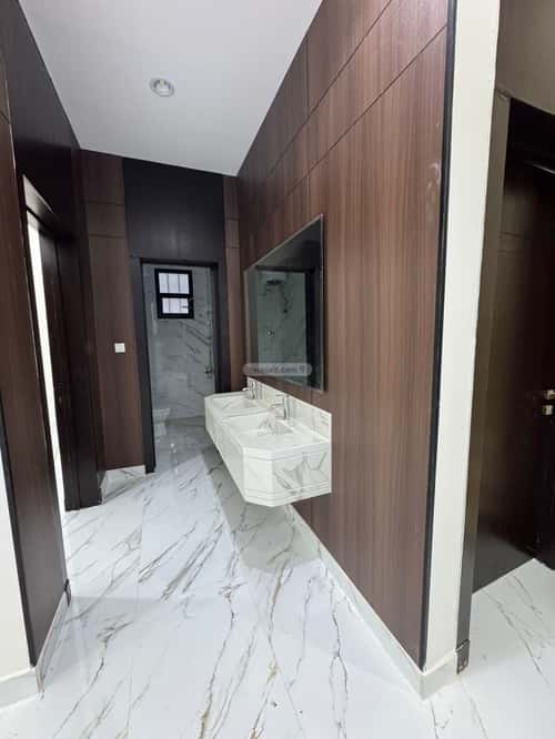 Floor 249 SQM with 6 Bedrooms Al-Awaly, West Riyadh, Riyadh