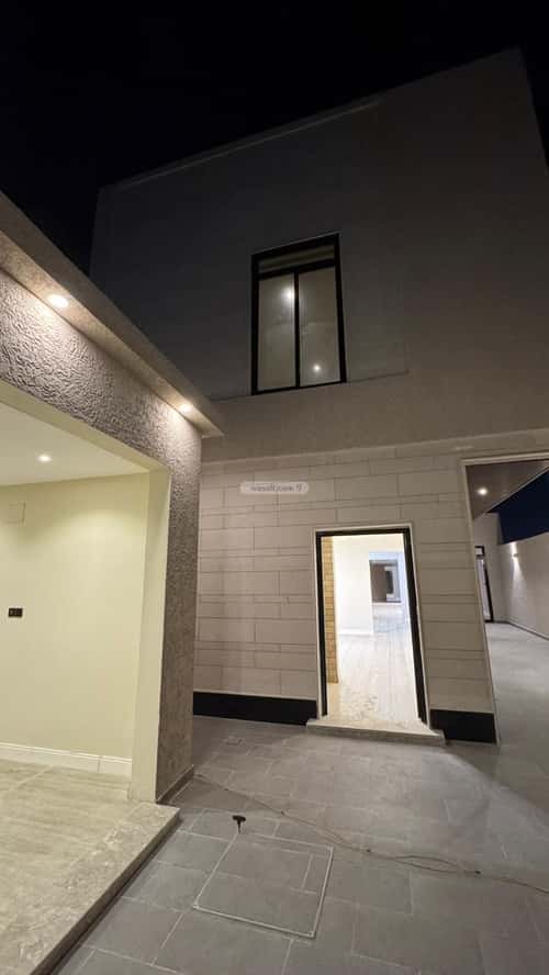 فيلا 600 متر مربع شمالية على شارع 15م الصواري، الخبر