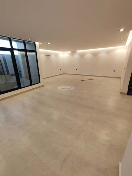 Villa 900 SQM Facing South on 15m Width Street Al Frosyah, East Jeddah, Jeddah