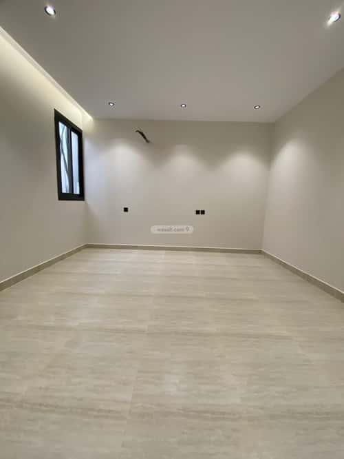 Apartment 269 SQM with 5 Bedrooms Al-Qurayyat, Alttayif